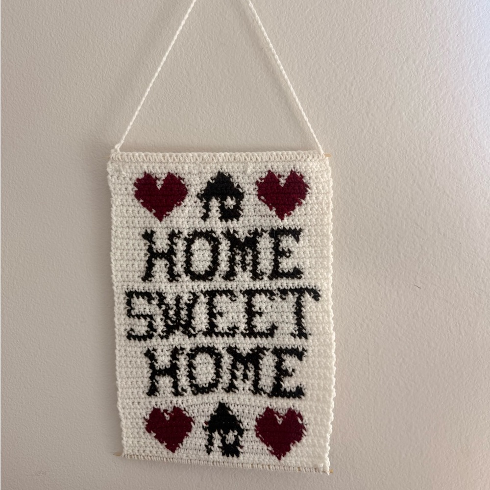 Home Sweet Home Crochet Wall Hanging